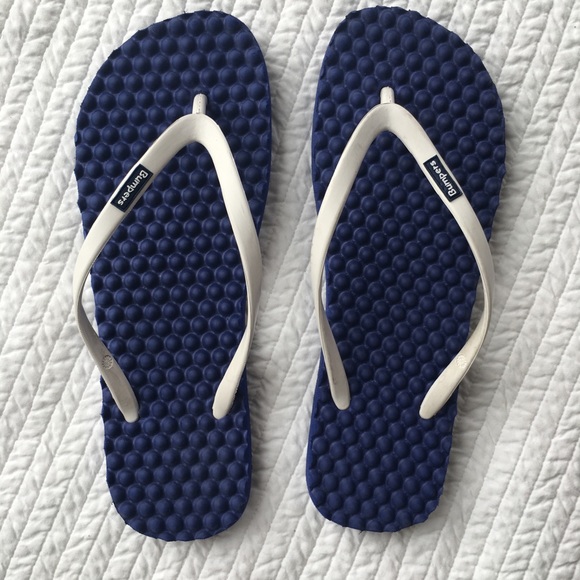bumpers flip flops